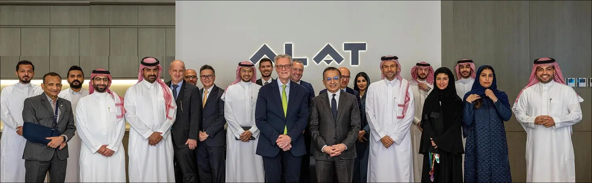 المربع الجديد وشركة آلات توقعان مذكرة تفاهم لتطوير حلولٍ تقنية مبتكرة